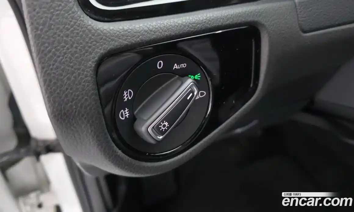 Volkswagen Golf 2015 2.0 гидро в Москве № 277529, фото 19
