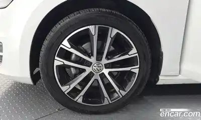 Volkswagen Golf 2015 2.0 гидро в Москве № 277529, миниатюра 5