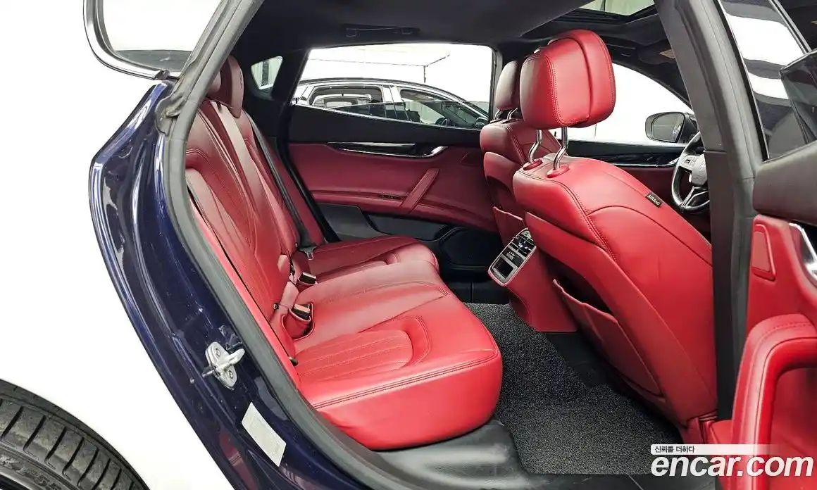 Maserati Quattroporte 2018 3.0 гидро в Москве № 283035, фото 12