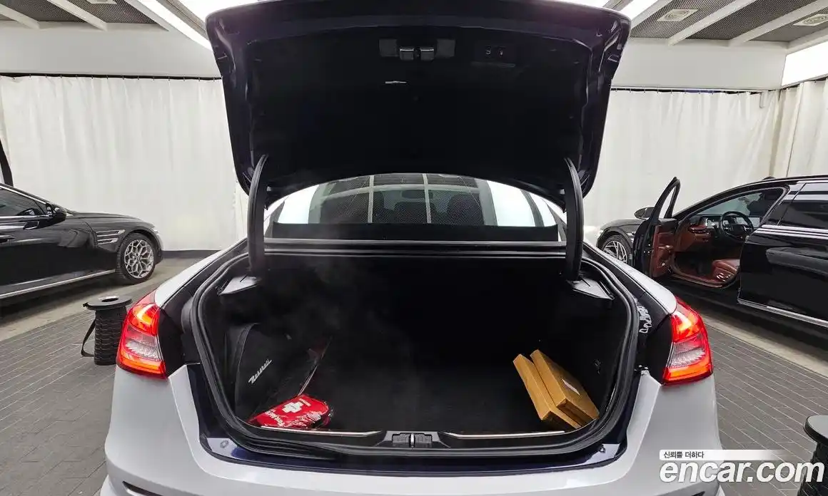 Maserati Quattroporte 2018 3.0 гидро в Москве № 283035, фото 20