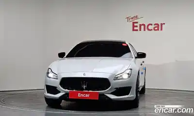 Maserati Quattroporte 2018 3.0 гидро в Москве № 283035, миниатюра 3