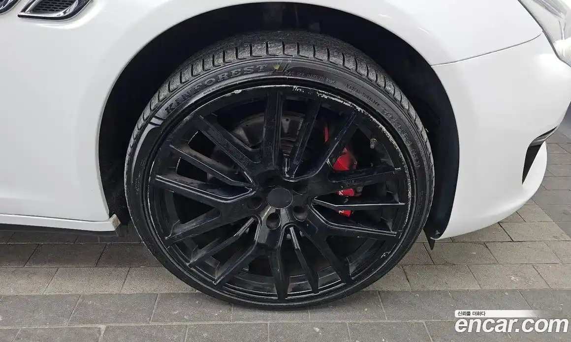 Maserati Quattroporte 2018 3.0 гидро в Москве № 283035, фото 5