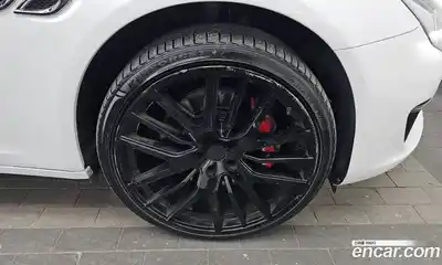 Maserati Quattroporte 2018 3.0 гидро в Москве № 283035, миниатюра 5