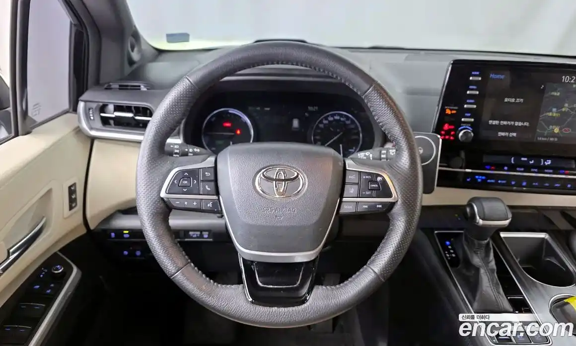 Toyota Sienna 2021 2.5 гидро в Москве № 302623, фото 13