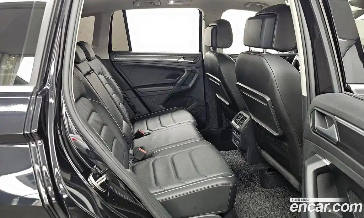 Volkswagen Tiguan 2020 2.0 гидро в Москве № 317841, фото 12