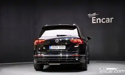 Volkswagen Tiguan 2020 2.0 гидро в Москве № 317841, миниатюра 4