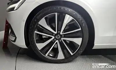 Volvo S60 2024 2.0 гидро в Москве № 326027, миниатюра 5