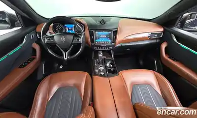 Maserati Levante 2019 3.0 гидро в Москве № 331073, миниатюра 6