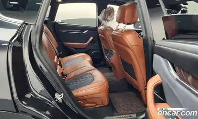 Maserati Levante 2019 3.0 гидро в Москве № 331107, миниатюра 12