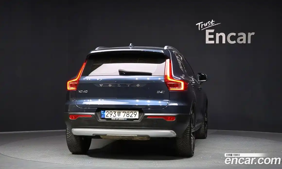 Volvo XC40 2021 2.0 гидро в Москве № 497639, фото 4