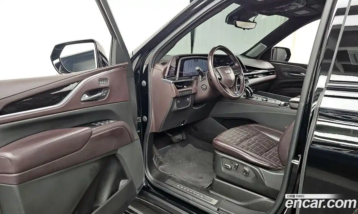 Cadillac Escalade 2022 6.2 гидро в Москве № 500722, фото 10
