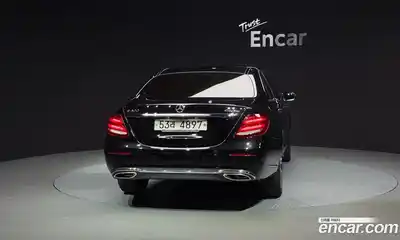 Mercedes-Benz E-Class 2018 2.0 гидро, миниатюра 4