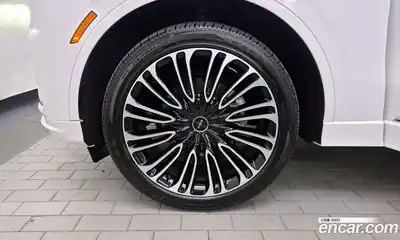 Lincoln Aviator 2025 3.0 гидро в Москве № 610412, миниатюра 4
