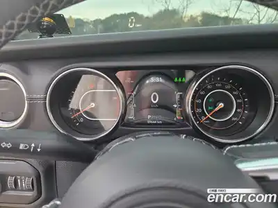 Jeep Wrangler 2022 2.0 гидро в Москве № 676844, миниатюра 9