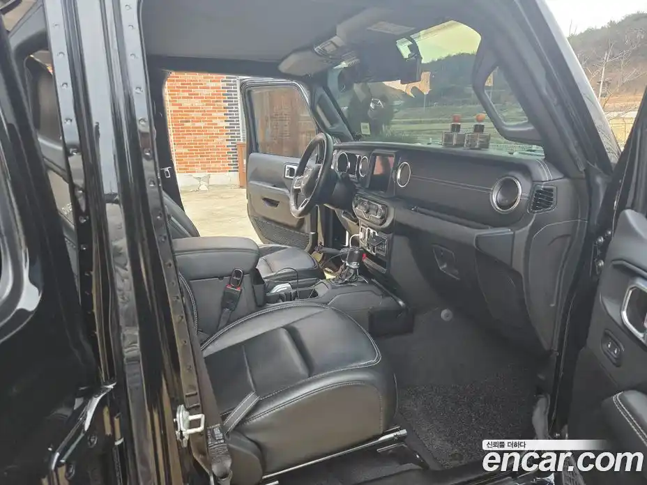 Jeep Wrangler 2022 2.0 гидро в Москве № 676844, фото 10