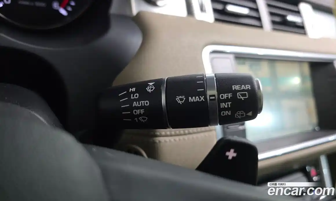 Land Rover Range-Rover Evoque 2015 2.2 гидро в Москве № 724537, фото 19