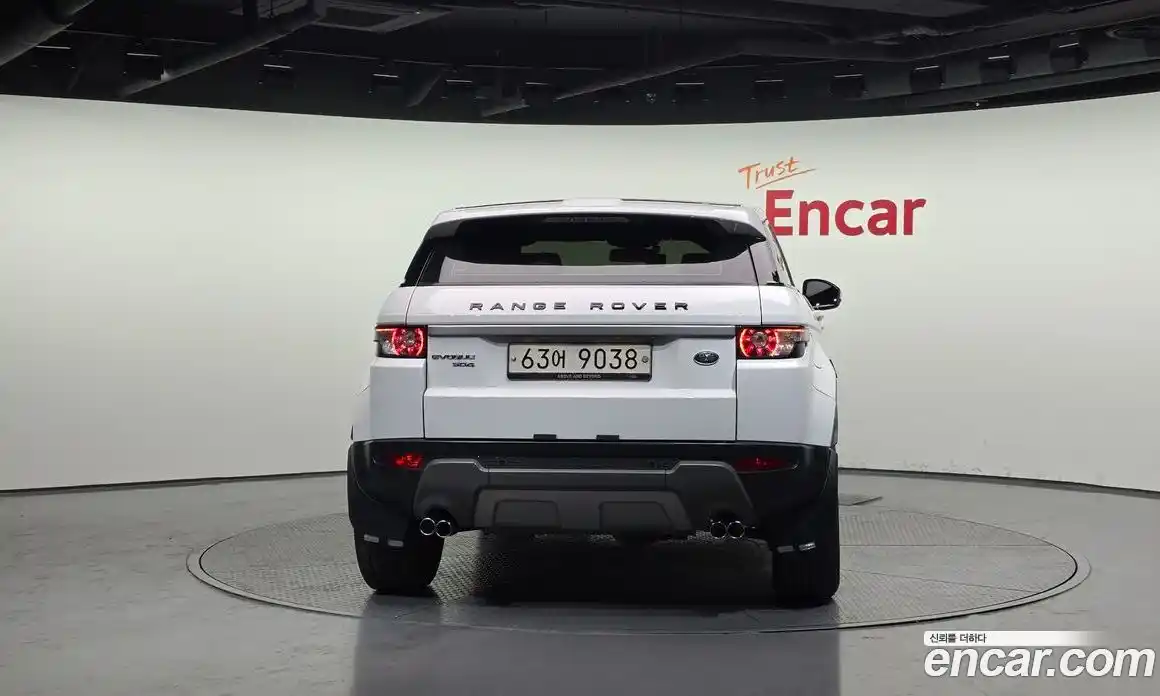 Land Rover Range-Rover Evoque 2015 2.2 гидро в Москве № 724537, фото 4