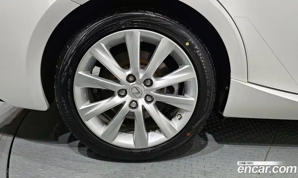 Lexus IS 2016 2.0 гидро в Москве № 766894, фото 5