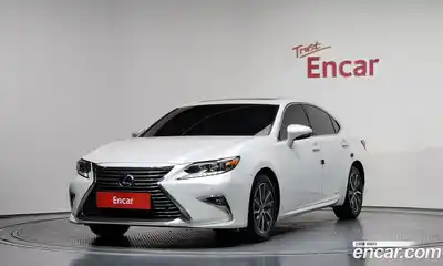 Lexus ES, 2018
