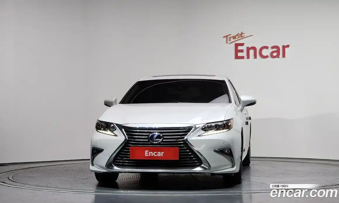 Lexus ES 2018 2.5 гидро в Москве № 766932, фото 3