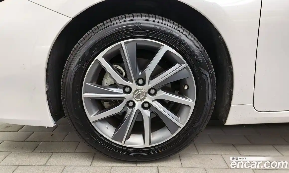 Lexus ES 2018 2.5 гидро в Москве № 766932, фото 5