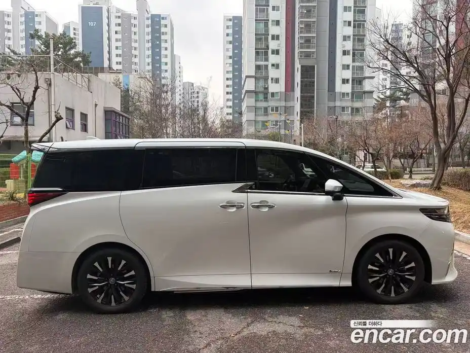 Toyota Alphard 2024 2.5 гидро в Москве № 803260, фото 4