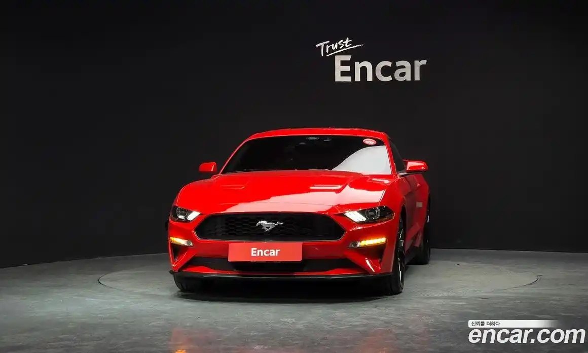 Ford Mustang 2021 2.3 гидро в Москве № 826963, фото 3