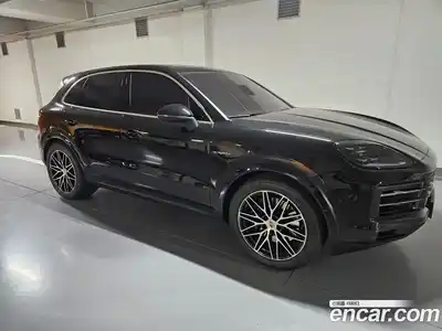 Porsche Cayenne, 2025