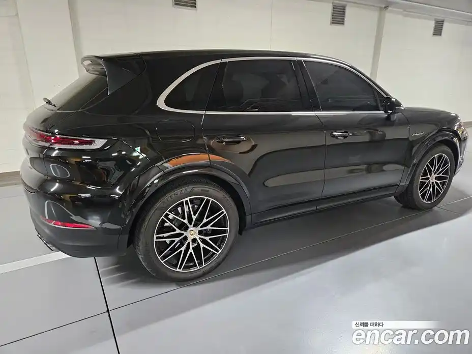 Porsche Cayenne 2025 3.0 гидро в Москве № 858376, фото 3