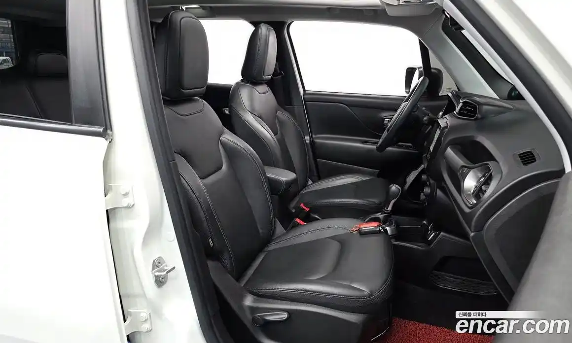 Jeep Renegade 2021 2.4 гидро в Москве № 862849, фото 9