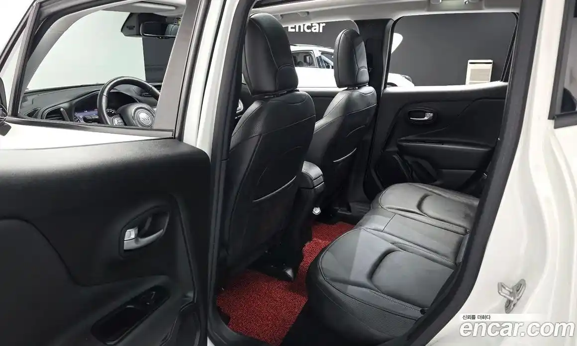 Jeep Renegade 2021 2.4 гидро в Москве № 862849, фото 10