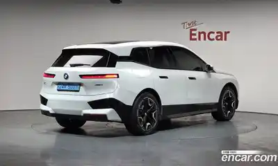 BMW iX, 2022