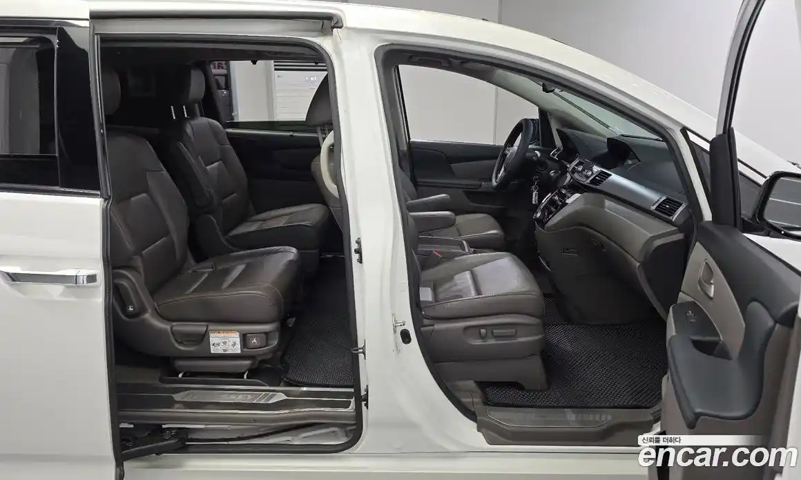 Honda Odyssey 2013 3.5 гидро в Москве № 896794, фото 11