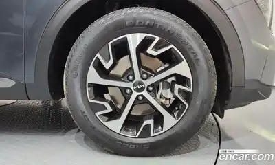 Kia Sportage 2024 1.6 Автомат в Москве № 930238, миниатюра 5