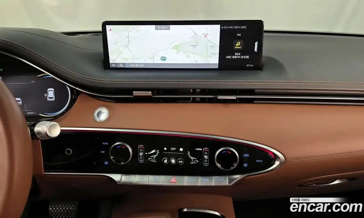 Genesis GV70 2022 2.5 Автомат в Москве № 930842, фото 14