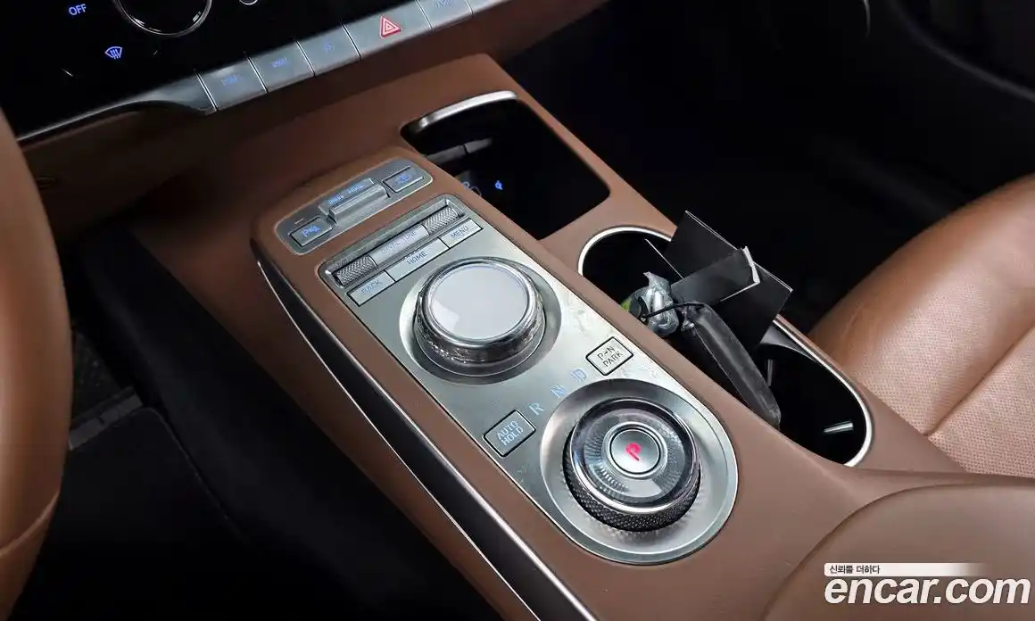 Genesis GV70 2022 2.5 Автомат в Москве № 930842, фото 9