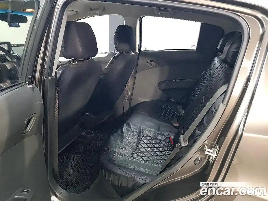 Chevrolet Matiz 2011 1.0 Автомат в Москве № 936983, фото 9