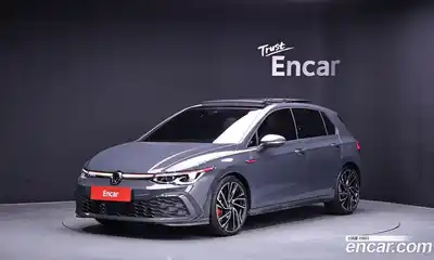 Volkswagen Golf, 2024