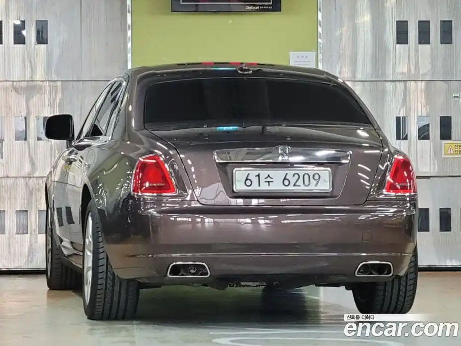 Rolls-Royce Ghost 2010 6.6 гидро в Москве № 976637, фото 3