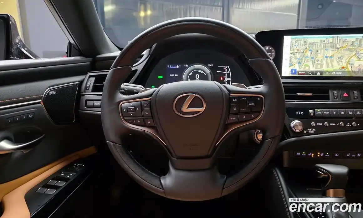 Lexus ES 2024 2.5 гидро в Москве № 1014428, фото 13