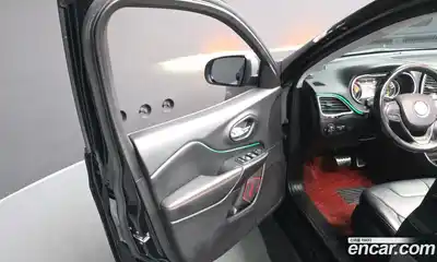 Jeep Cherokee 2020 3.2 гидро в Москве № 1014885, миниатюра 12
