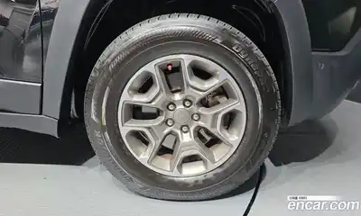 Jeep Cherokee 2020 3.2 гидро в Москве № 1014885, миниатюра 5
