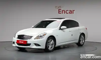 Infiniti G, 2011
