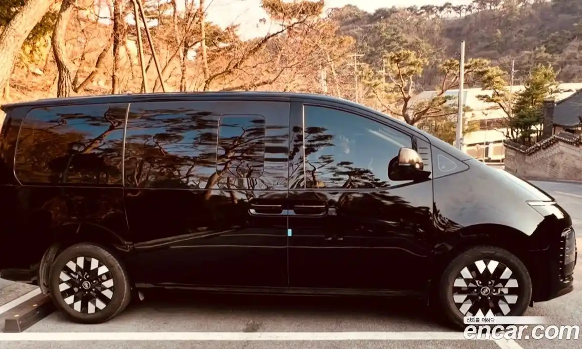 Hyundai Staria 2025 1.6 Автомат в Москве № 1065184, фото 4