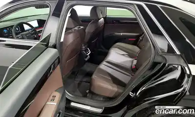 Hyundai Grandeur 2023 2.5 Автомат в Москве № 1065617, миниатюра 11