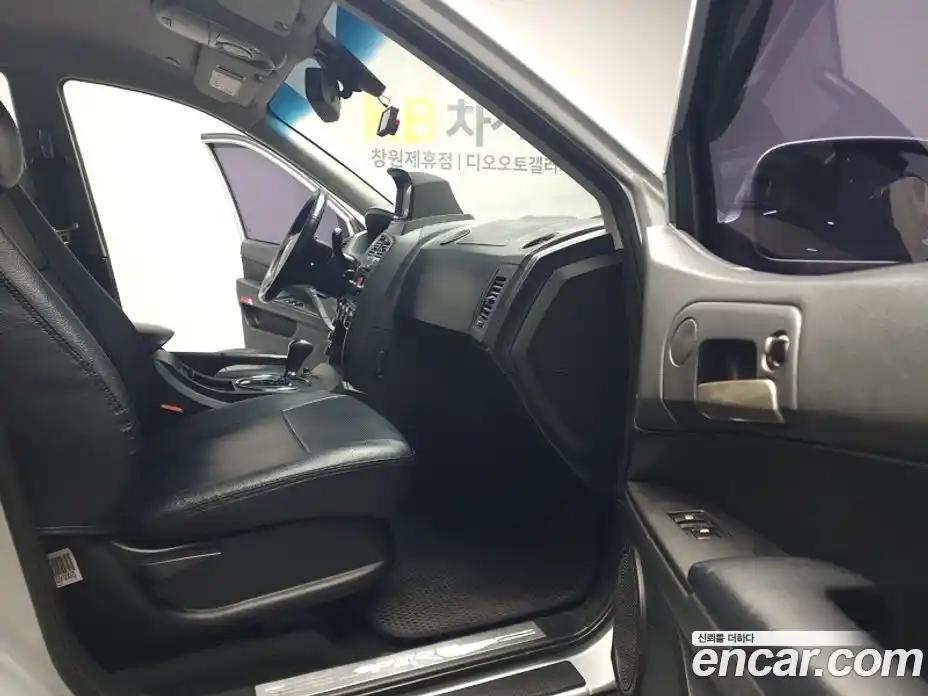 SsangYong Korando 2012 2.0 Автомат в Москве № 1067897, фото 13