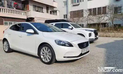 Volvo V40 2016 2.0 гидро в Москве № 1070602, миниатюра 6
