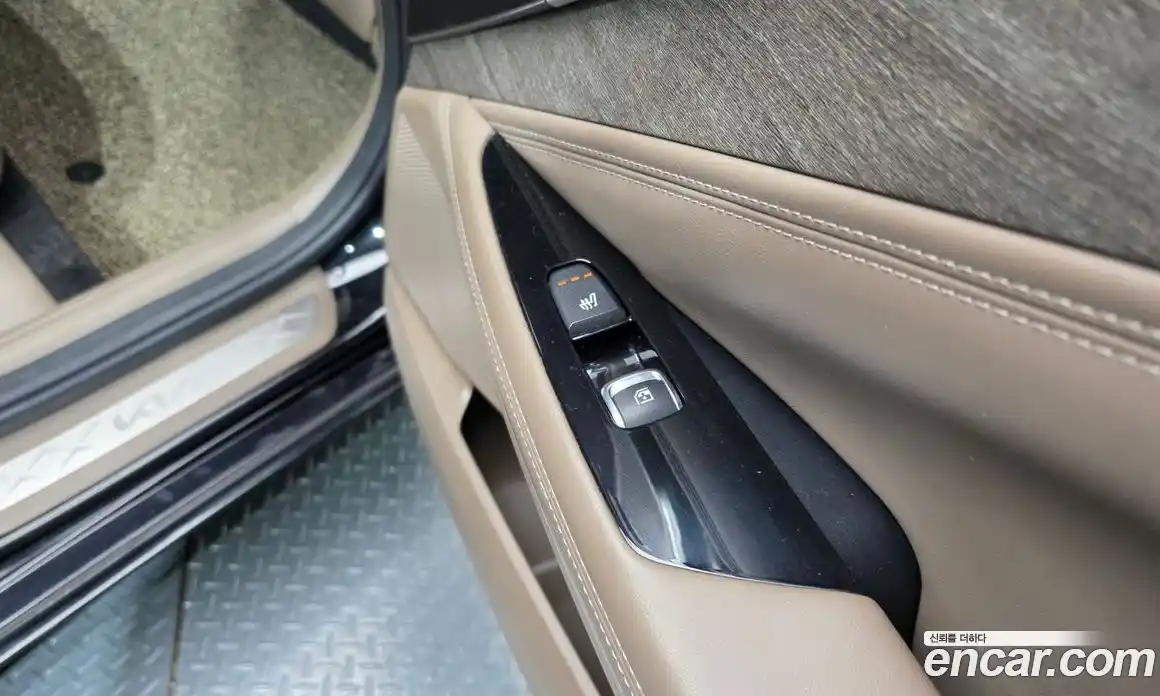 Kia K8 2022 2.5 Автомат в Москве № 1079291, фото 19