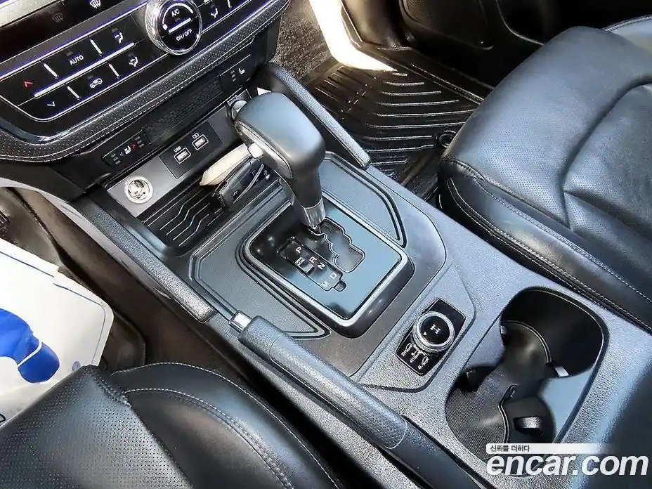 SsangYong Rexton 2023 2.2 Автомат в Москве № 1080673, фото 11