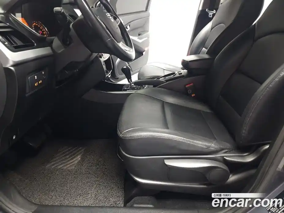 SsangYong Korando 2018 2.2 Автомат в Москве № 1080843, фото 11